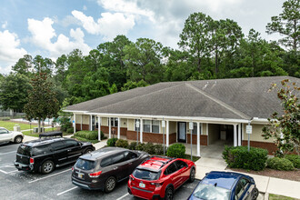 Eden Park at Ironwood in Gainesville, FL - Foto de edificio - Building Photo