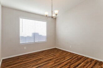 14338 N 129th Ave, Unit Shared in El Mirage, AZ - Building Photo - Building Photo