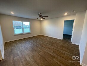 10817 Northern Dancer Ct in Daphne, AL - Building Photo - Building Photo