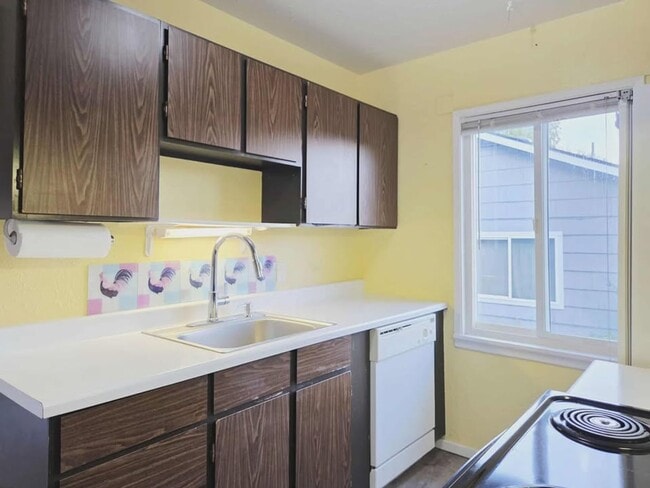 1261-1263 Montana St in Wenatchee, WA - Building Photo - Building Photo