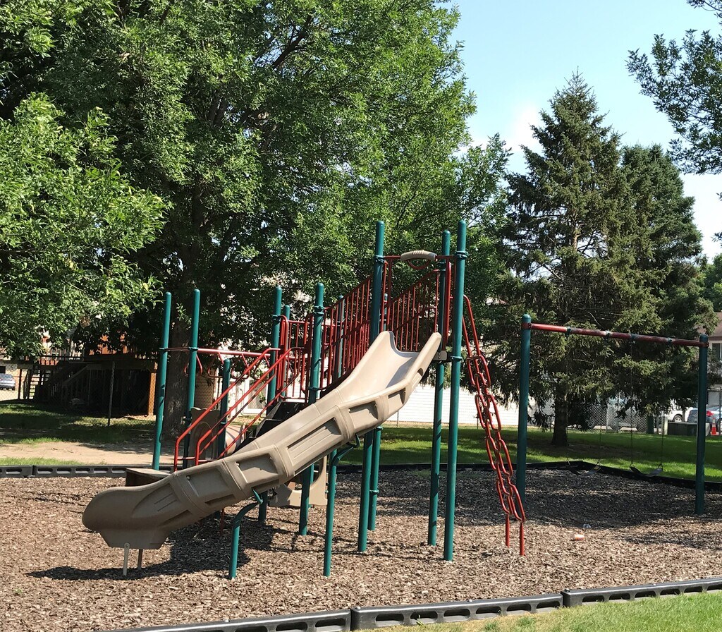 Arlington Ridge Apartments Shakopee, MN Apartments