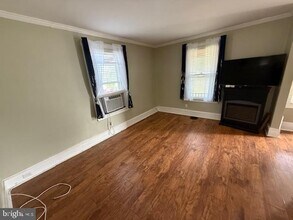555 Velde Ave in Pennsauken, NJ - Building Photo - Building Photo