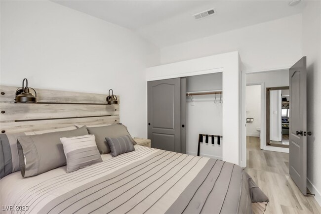 property at 10082 Prairie Dove Ave