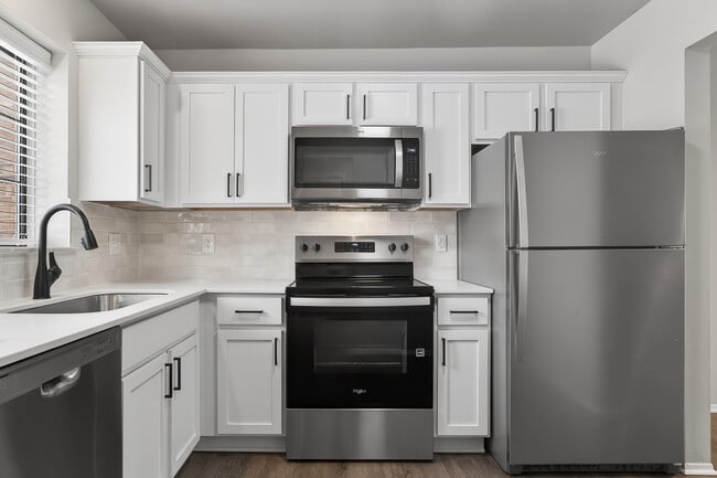 Wexford in Novi, MI - Foto de edificio - Building Photo