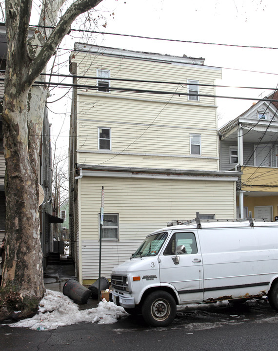 13 Jackson St in Passaic, NJ - Foto de edificio