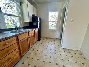 1207 9th St NE in Austin, MN - Building Photo - Building Photo