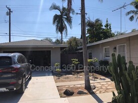 16120 Janine Dr in Whittier, CA - Foto de edificio - Building Photo