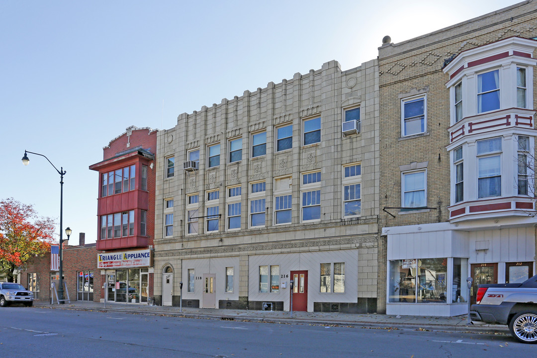 216-220 Cass St in Joliet, IL - Foto de edificio