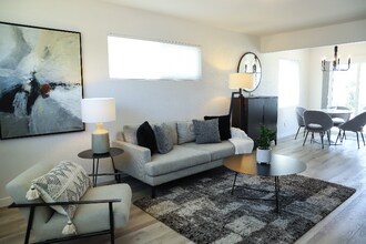 356 W Cortez Rd in Palm Springs, CA - Building Photo - Building Photo