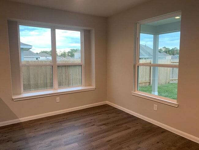 14048 Lamprey Dr in Shenandoah, TX - Building Photo - Building Photo