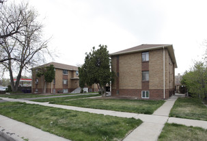 1525 Hudson St Apartments