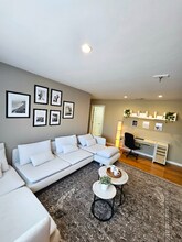 3822 Aragon Dr in San Diego, CA - Building Photo - Building Photo