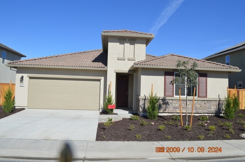 3471 Hoop Wood Dr in Manteca, CA - Building Photo