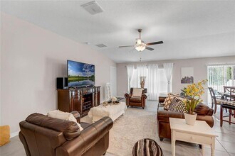 12953 Wildflower Meadow Dr in Riverview, FL - Building Photo - Building Photo