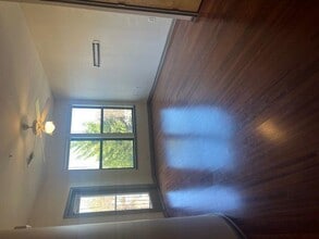 898 Oak St SW in Atlanta, GA - Building Photo - Building Photo