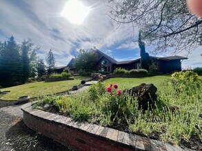 63635 Johnson Rd in Bend, OR - Building Photo - Building Photo
