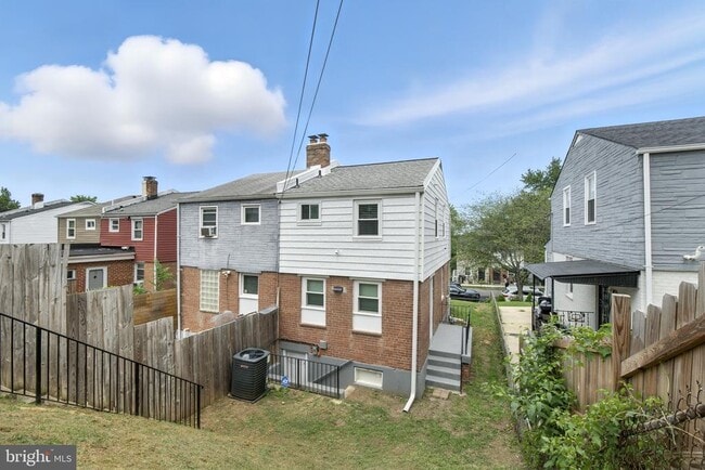 5083 Just St NE in Washington, DC - Building Photo - Building Photo