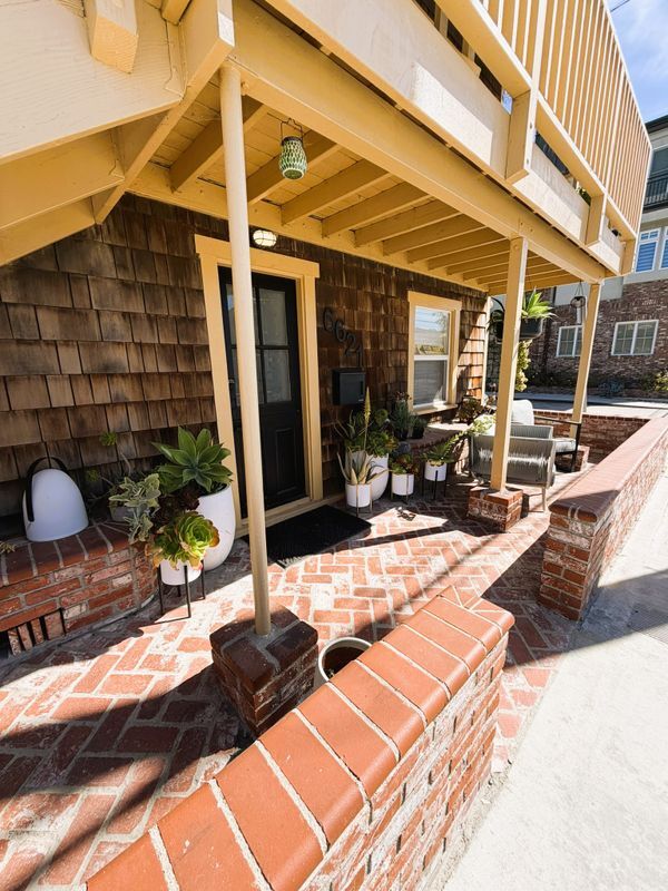 6621 E Ocean Blvd in Long Beach, CA - Foto de edificio - Building Photo