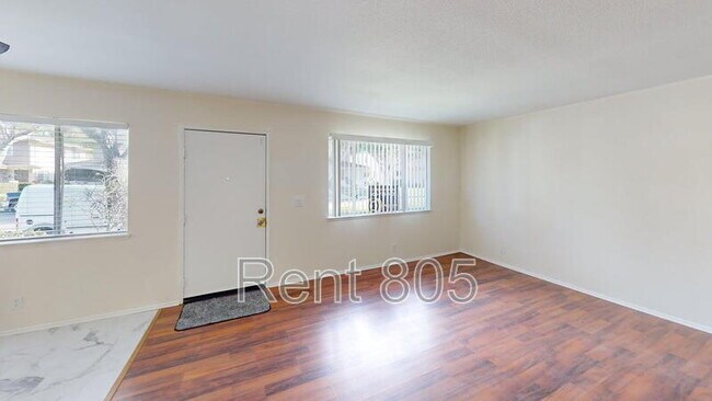 2585 Anchor Ave in Port Hueneme, CA - Building Photo - Building Photo