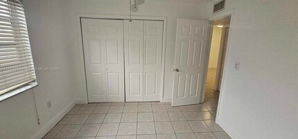 677 SW 9th Ave in Miami, FL - Building Photo - Building Photo