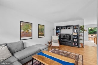 1034 Copperstone Ct in Rockville, MD - Building Photo - Building Photo