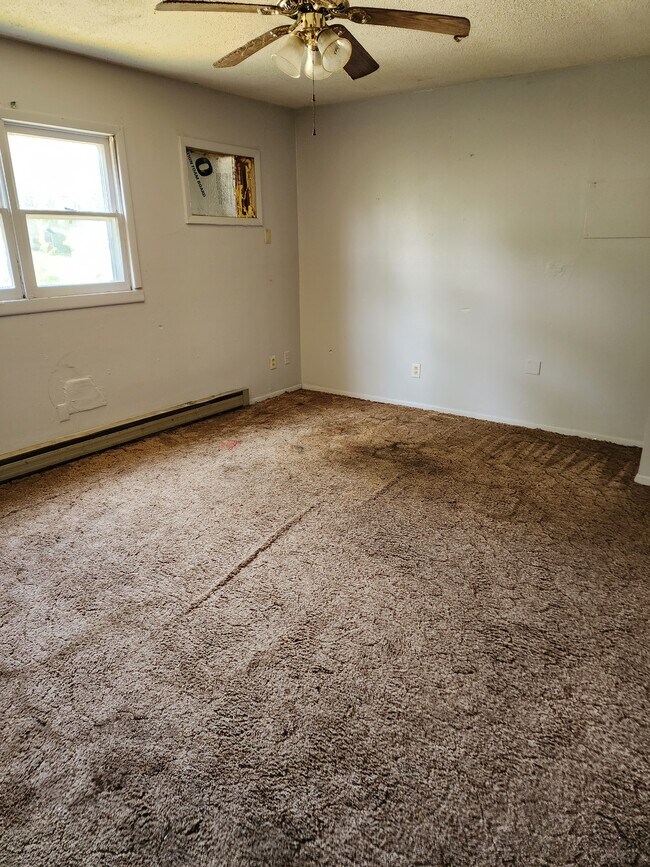 1606 W Jeffras Ave Apartments and Nearby Marion Apartments For Rent