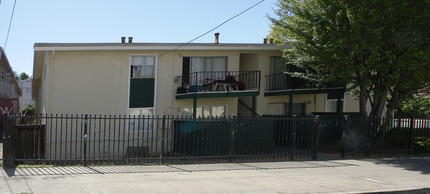 610 E 18th St in Oakland, CA - Building Photo - Building Photo