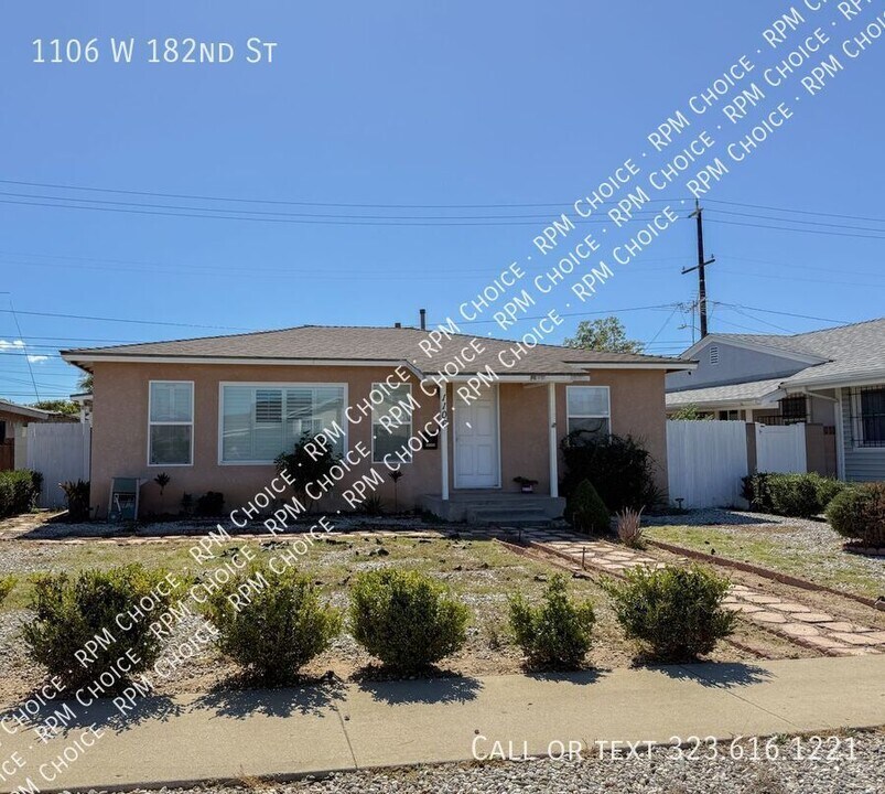 1106 W 182nd St in Gardena, CA - Building Photo