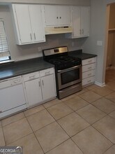 9069 Sterling Ridge Ln in Jonesboro, GA - Foto de edificio - Building Photo