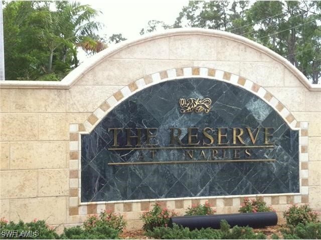 1105 Reserve Ct in Naples, FL - Building Photo
