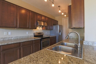 Villa Contento in Scottsdale, AZ - Building Photo - Building Photo