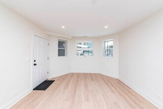 2825 N Rockwell St in Chicago, IL - Building Photo - Building Photo