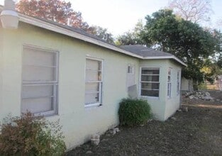775 Linda Lou Dr in San Antonio, TX - Building Photo - Building Photo