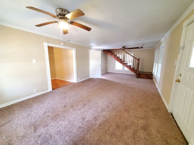 1605 Nall St in Port Neches, TX - Building Photo - Building Photo