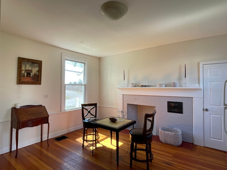 261 Russells Mills Rd, Unit 261 Russells #1 in Dartmouth, MA - Foto de edificio