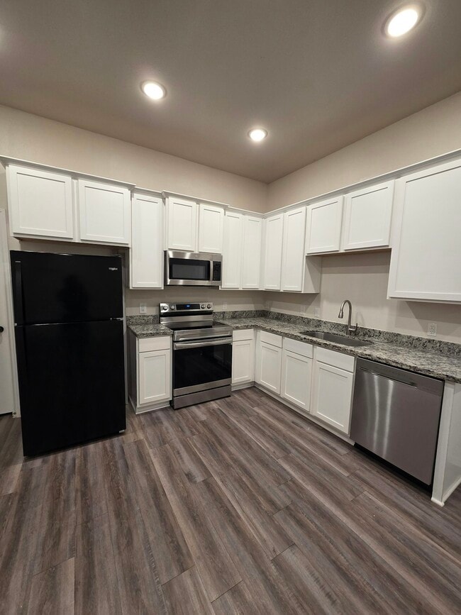 11726 White Cedar St in Willis, TX - Building Photo - Building Photo