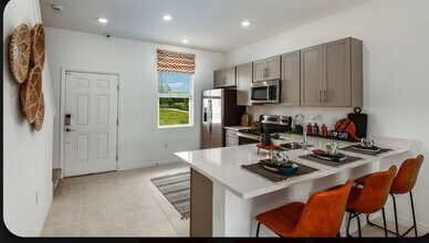 16515 San Nicola Pl in Bradenton, FL - Foto de edificio - Building Photo