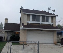24158 Amberley Dr in Moreno Valley, CA - Building Photo