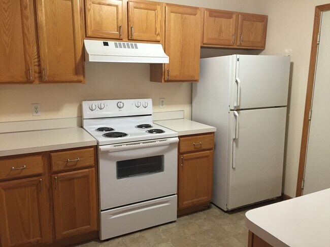 property at 1925 Southcross Dr W