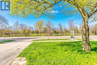 1209 Sixth Line in Oakville, ON - Building Photo - Building Photo