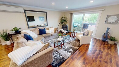 805 E Ave in Coronado, CA - Building Photo - Building Photo