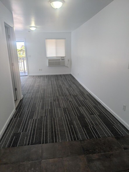 25911 Michigan Ave, Unit 103 in Inkster, MI - Building Photo