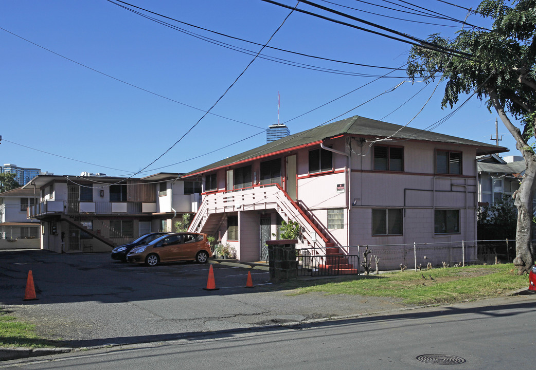 1917 Algaroba St in Honolulu, HI - Building Photo