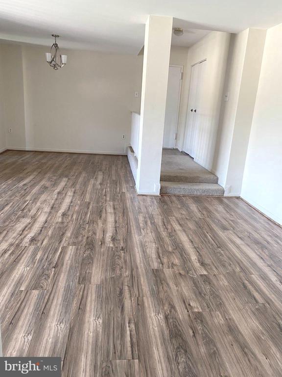 property at 15702 Dorset Rd