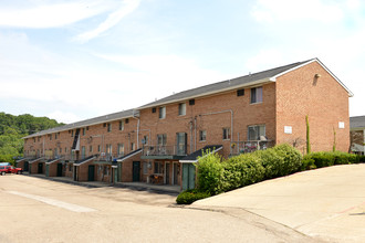 Forest Ridge Apartments in Cincinnati, OH - Building Photo - Building Photo