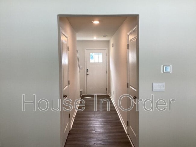 73 Lillian Ln in Hendersonville, NC - Building Photo - Building Photo