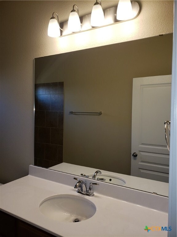 property at 5906 Blackstone Dr