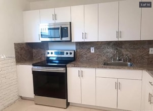 5497 NW 171 Terrace in Opa Locka, FL - Building Photo - Building Photo