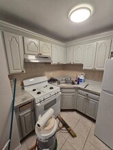 5-28 B 32nd St in Queens, NY - Building Photo - Building Photo