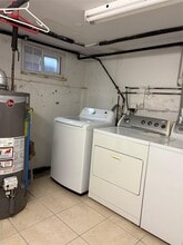 1702 Aladdin Ave in New Hyde Park, NY - Building Photo - Building Photo